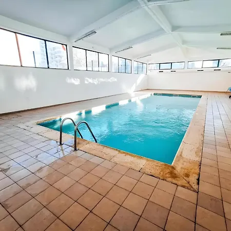 Apartment Near Praia Da Rocha With Big Outside Pool